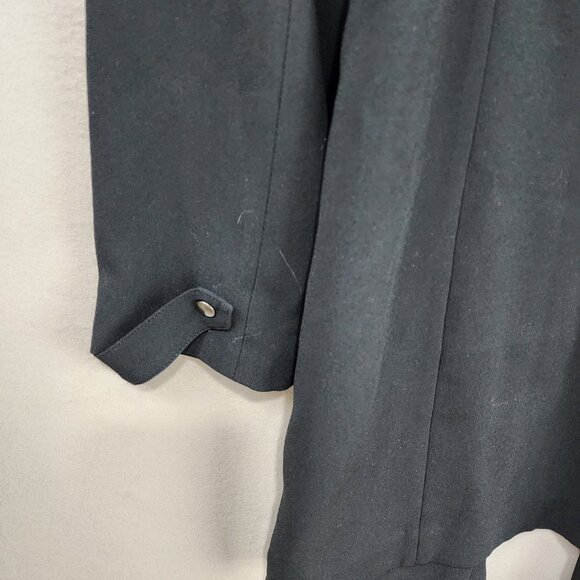 R Label Belted Trench Coat - Picture 7 of 10